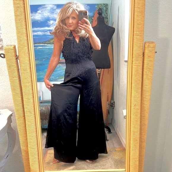 🔥VTG Florence White,Black-Satin,Halter-Neck,Jumpsuit,Compare On-Line, EUC, 4 - Picture 12 of 17